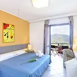 Essence Isola D'elba - Le Picchiaie Hotel 4*