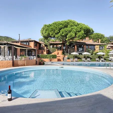 Le Picchiaie מלון