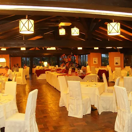 Le Picchiaie מלון 4*